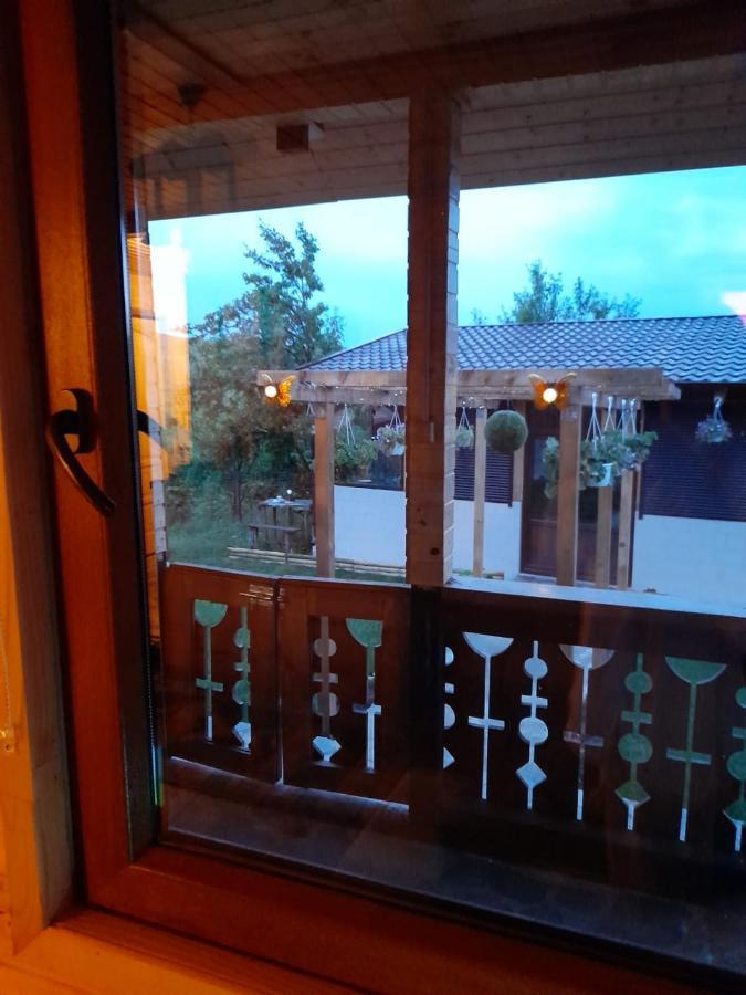 הוילה Faget  Casa Eden Fit מראה חיצוני תמונה